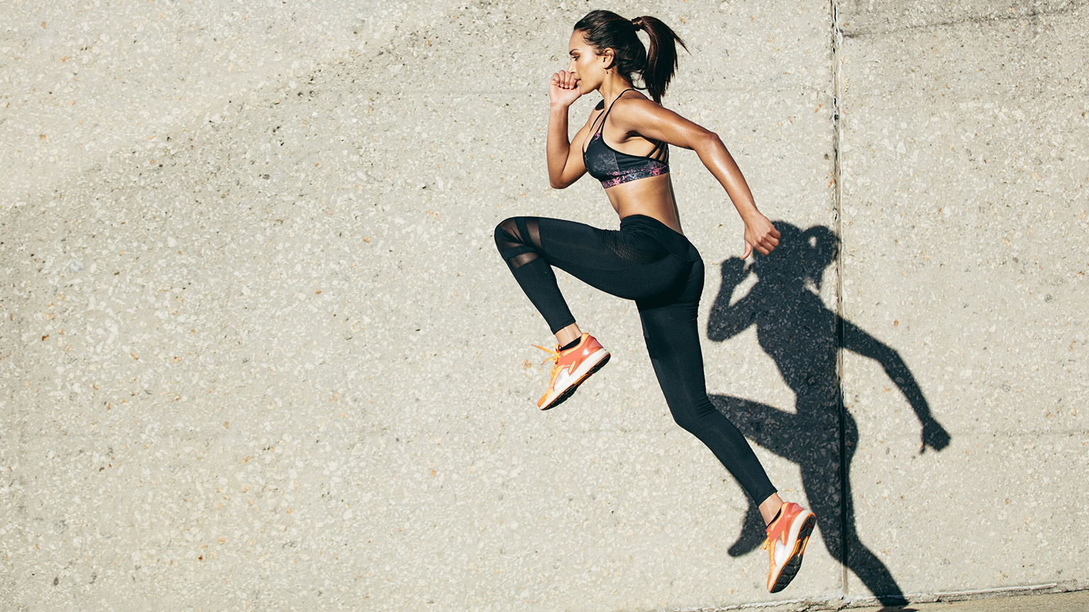 An athlete doing sprinting training