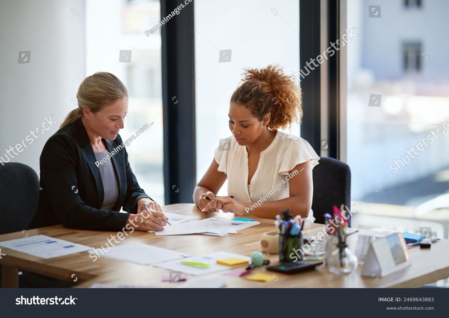  meeting and business people in office for discussion