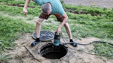 Pumping sewage from septic tank