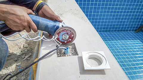 Electric box installation for swimming pool