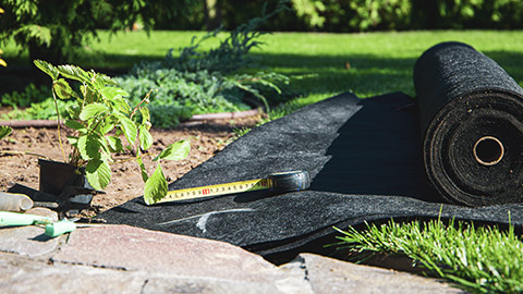 Garden matting on the ground