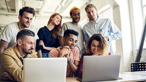 A group of colleagues collabroating and exploring cultural identity online