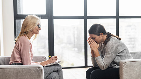 Girl at a psychologist's appointmen