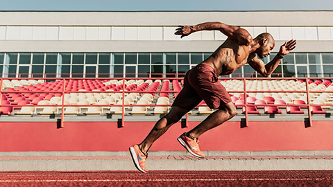 sprinter breaking out of the blocks