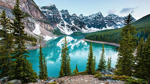 moraine lake in canada