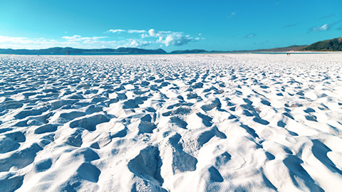 sand on whitehaven beach