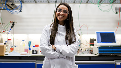 Gabriella in the laboratory