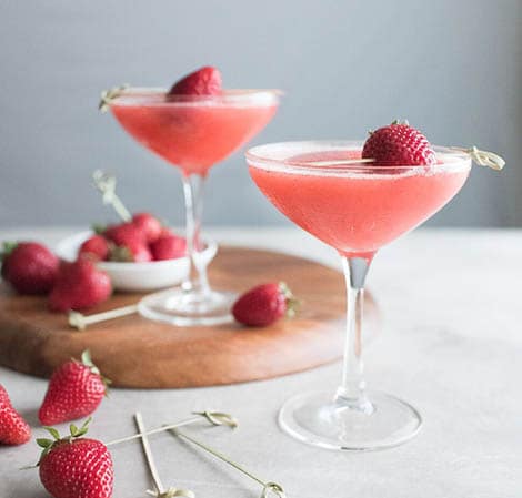 A fresh Frosé in a cocktail glass